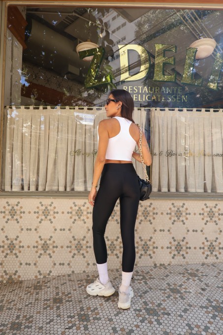 T-Shirt Regata Cropped Essential Fitness Feminina Branca